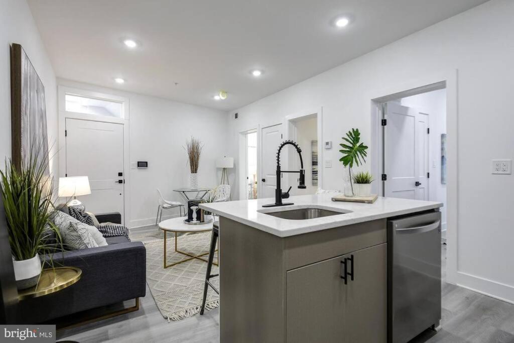 Brandnew Luxury Capitol Hill Apt! Near Free Trolly Washington Buitenkant foto